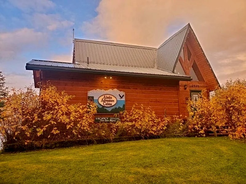 The Dovetail Cabin - Homer Lakefront Lodging, AK in Homer, Alaska, United States — photo 3