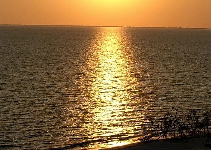 Beautiful Direct Facing Gulf View - Modern Beach Front 10th Floor property in Fort Myers Beach, Florida, United States — photo 3