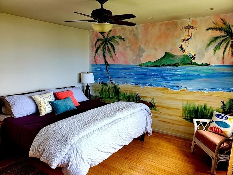 Oceanfront true 2 bedroom w/lanai on Molokai in Kaunakakai, Hawaii, United States — photo 2