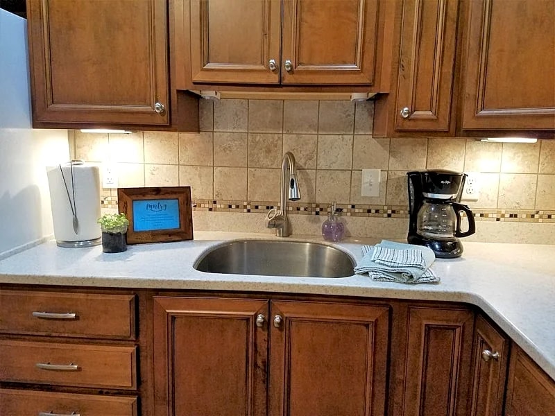 Apartment w/ water access, Juneau: Unforgettable Ocean and Mountain Views in Juneau, Alaska, United States — photo 4