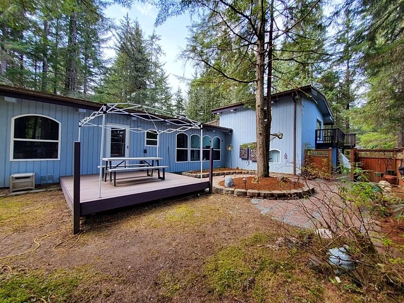 Secluded Oasis Near Mendenhall Glacier and Trails in Juneau, Alaska, United States — photo 2