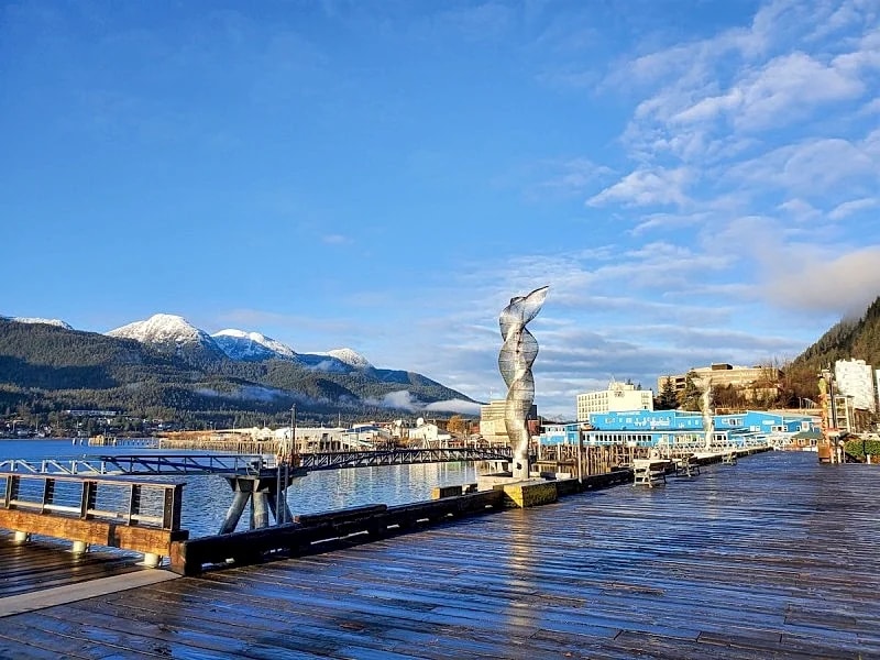 Downtown Juneau Gem: 1BR Apt with Stunning Views! in Juneau, Alaska, United States — photo 4