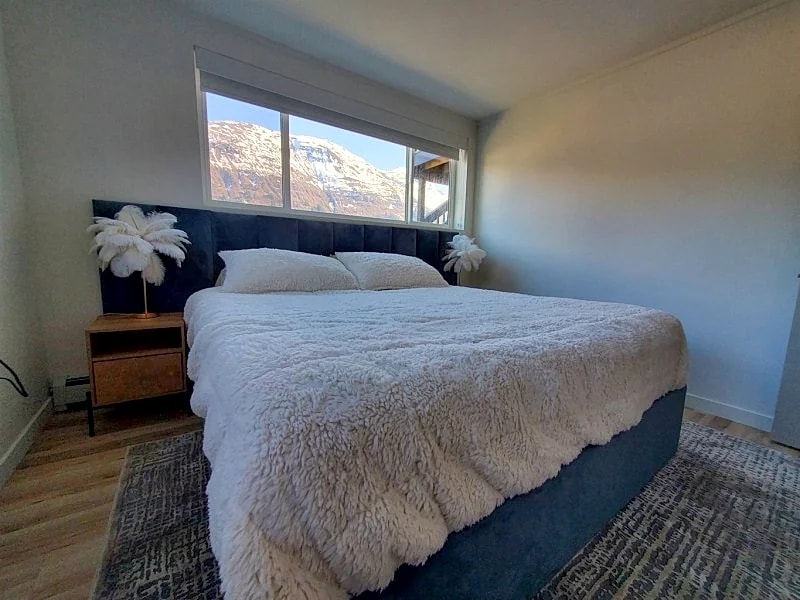 Updated Douglas Apartment, Close to Sandy Beach
