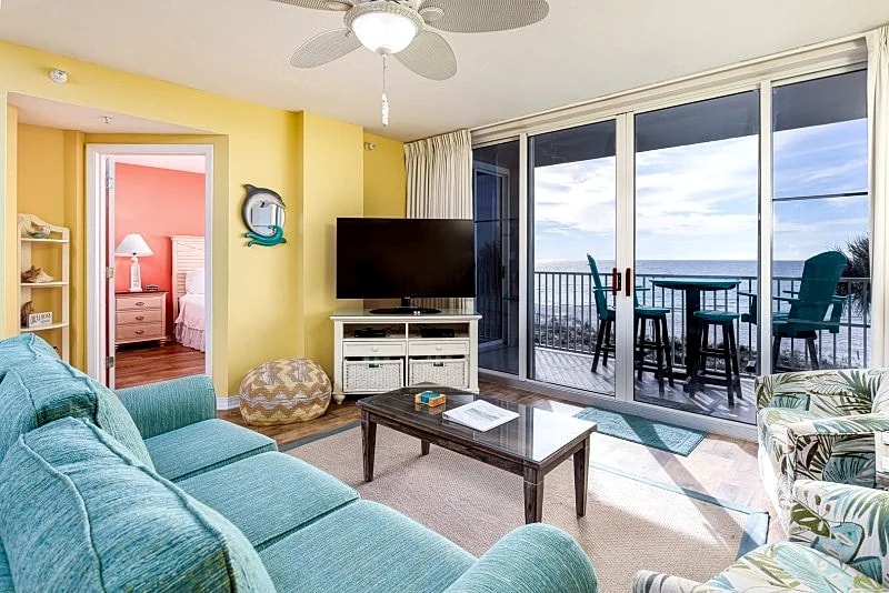 Island Princess 311 in Okaloosa Island, Florida, United States — photo 3