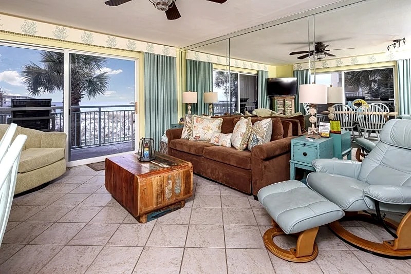 Pelican Isle Unit 101 in Okaloosa Island, Florida, United States — photo 4
