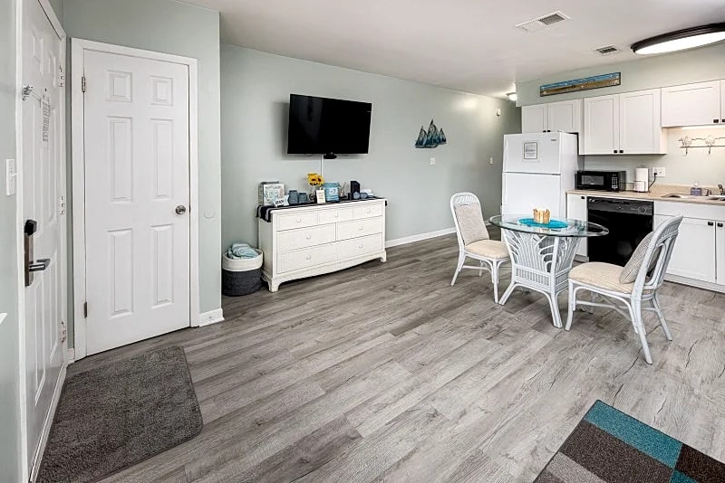 Sandy Pointe 205 in Okaloosa Island, Florida, United States — photo 3