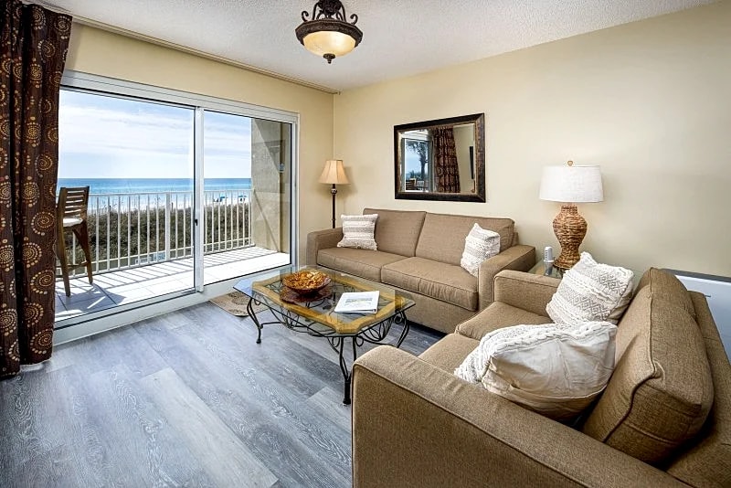 Summerlin Unit 102 in Okaloosa Island, Florida, United States — photo 3
