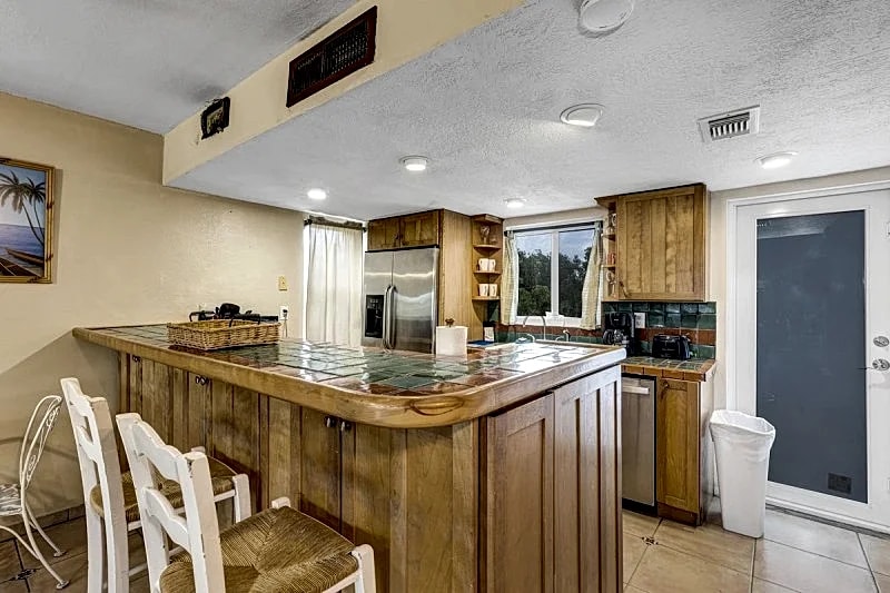 Lagoon Front 3 Bedroom and Den, 4 Balcony, 3 Bathroom, 3 story Resort Townhouse in Key Largo, Florida, United States — photo 3