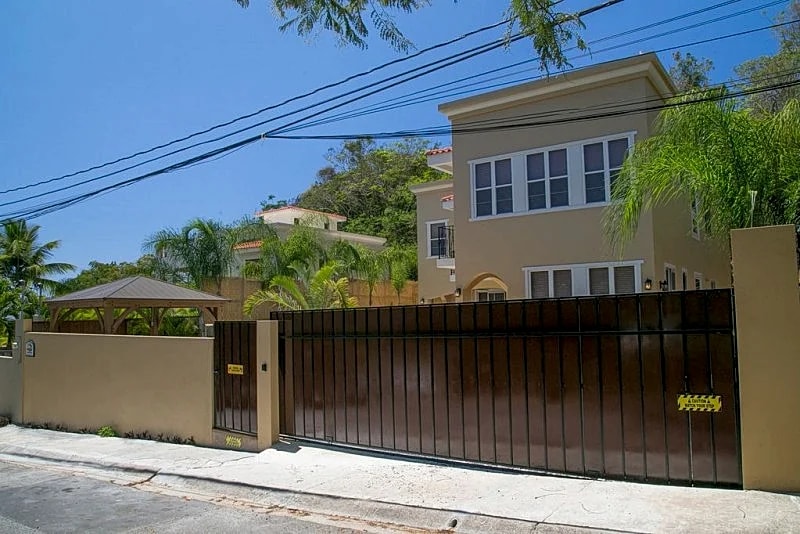 New Custom Home Perfect for Group Vacations! Private Pool, Walk to Beach, WiFi in Rincon, Puerto Rico — photo 2