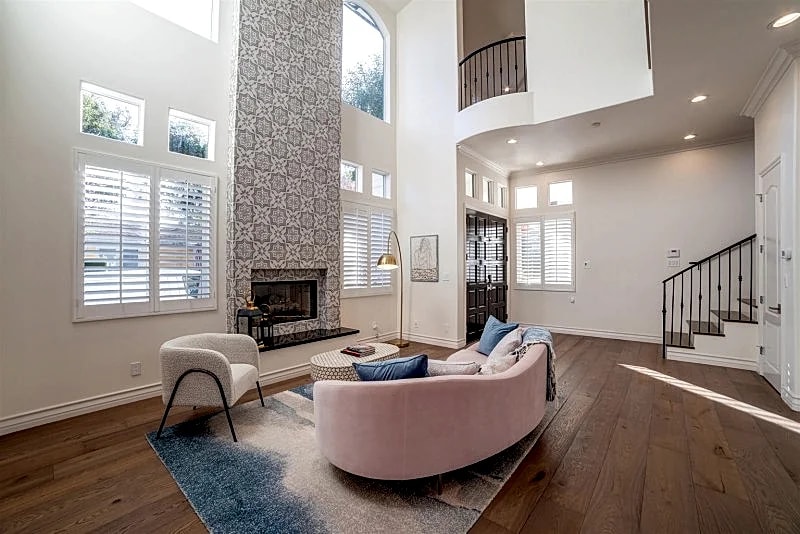 Stunning 4-Bed, 4.5-Bath Luxury Home in Manhattan Beach’s Coveted Tree Section in Manhattan Beach, California, United States — photo 2