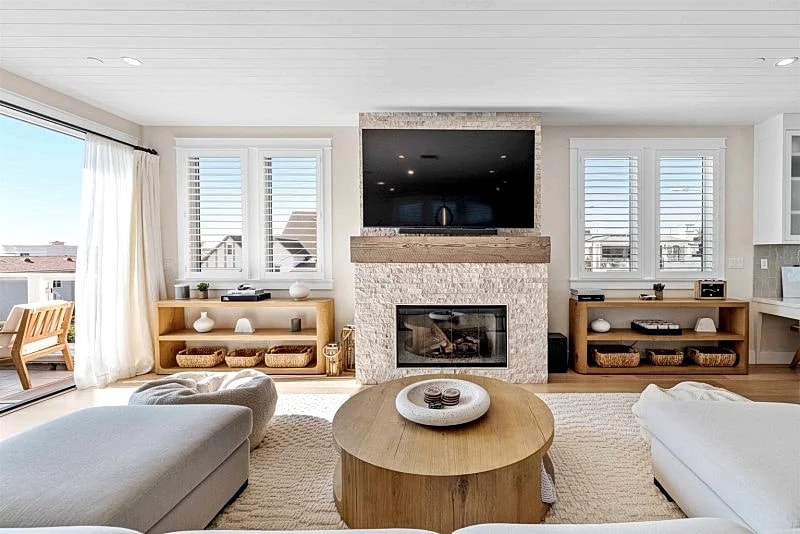 Stunning 4-Bedroom Executive Townhome Steps from the Manhattan Beach Pier in Manhattan Beach, California, United States — photo 3