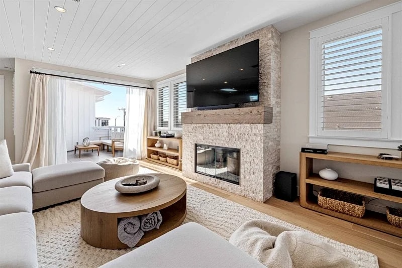 Stunning 4-Bedroom Executive Townhome Steps from the Manhattan Beach Pier in Manhattan Beach, California, United States — photo 4