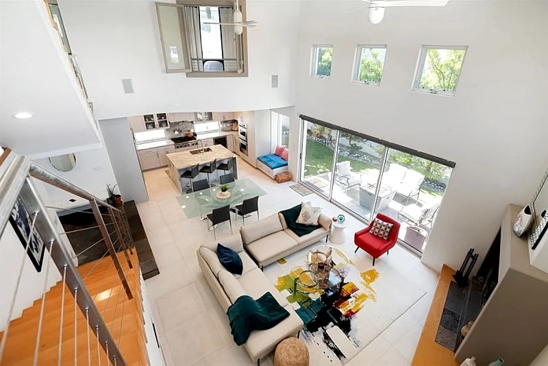 Modern 4-Bed Designer Retreat with Luxe Amenities in East Manhattan Beach - SCVR