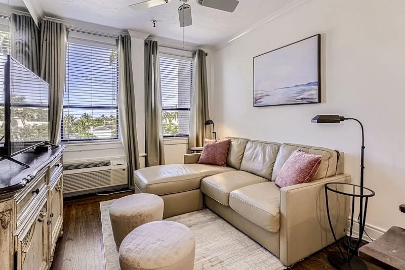 One Bedroom Apartment at The Palm Beach Hotel - WPB in Palm Beach, Florida, United States — photo 5