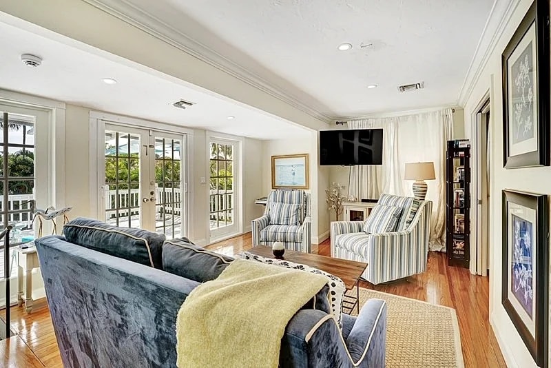 THE BLUE PEARL | 2BD/2BA | PRIVATE POOL & GARDEN - WPB in West Palm Beach, Florida, United States — photo 3