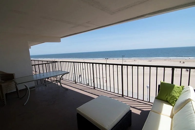 Large Private Balcony Overlooking the Beach - Boardwalk - Oceanfront! in Ocean City, Maryland, United States — photo 4