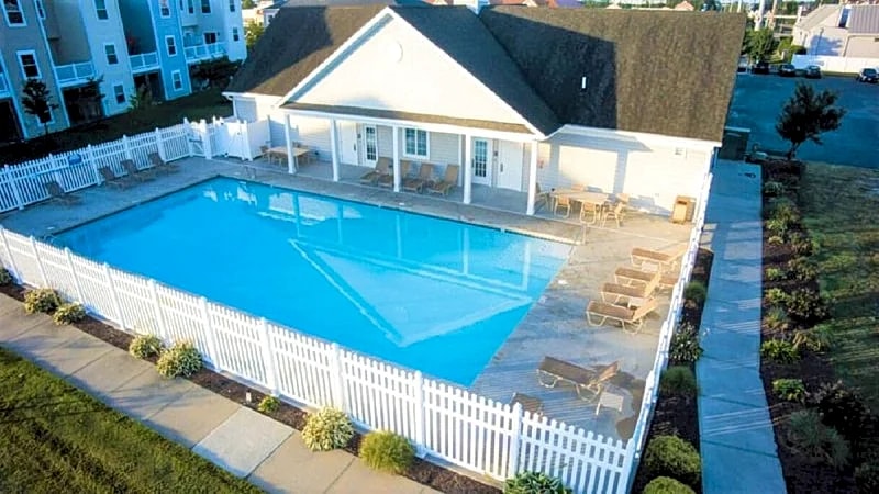Spacious West Ocean City Town Home - Close to Attractions - Great Community in Ocean City, Maryland, United States — photo 2