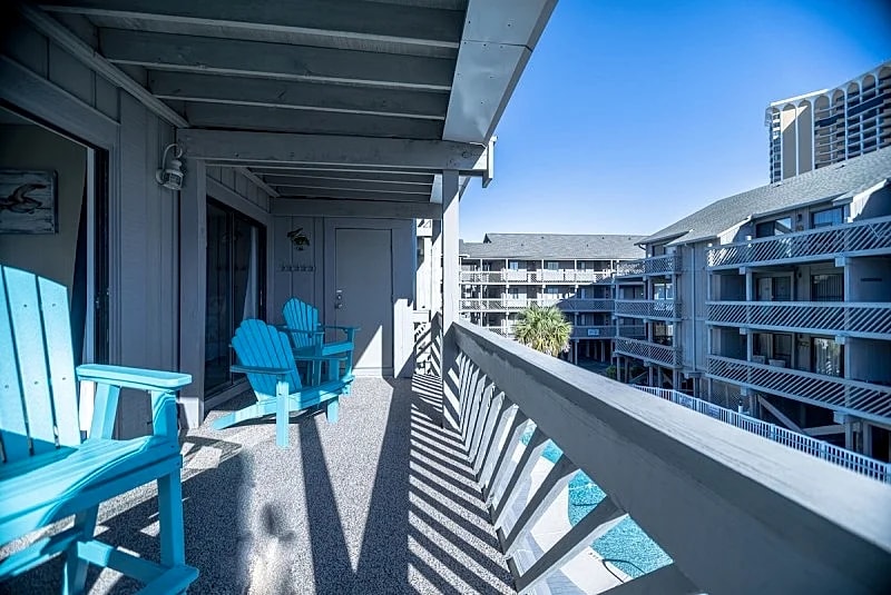 Experience Coastal Luxury at Ship Watch Pointe I J232 - 2nd Row - Shore Drive Section in Myrtle Beach, South Carolina, United States — photo 2