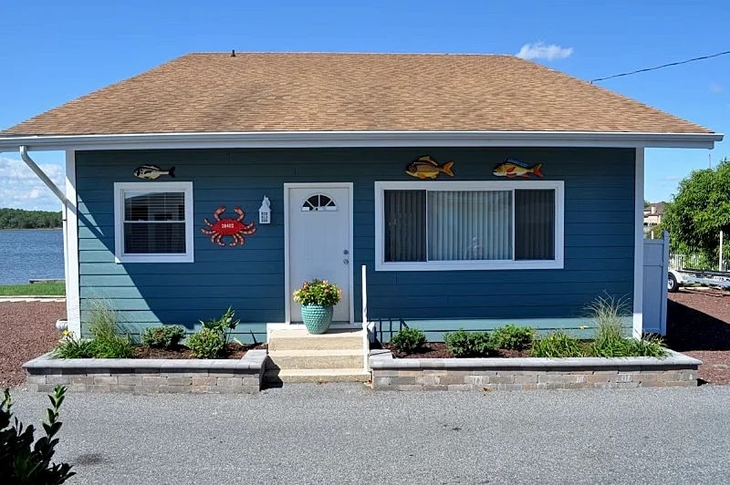 Charming Fenwick Bayfront Cottage!! Spectacular Sunsets!! PET FRIENDLY !! in Fenwick Island, Delaware, United States — photo 5