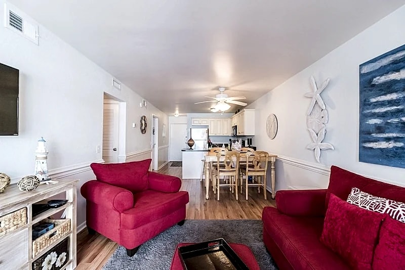 OCEAN GARDEN VILLAS F2-OCEAN VIEW-CRESCENT BEACH SECTION in North Myrtle Beach, South Carolina, United States — photo 4