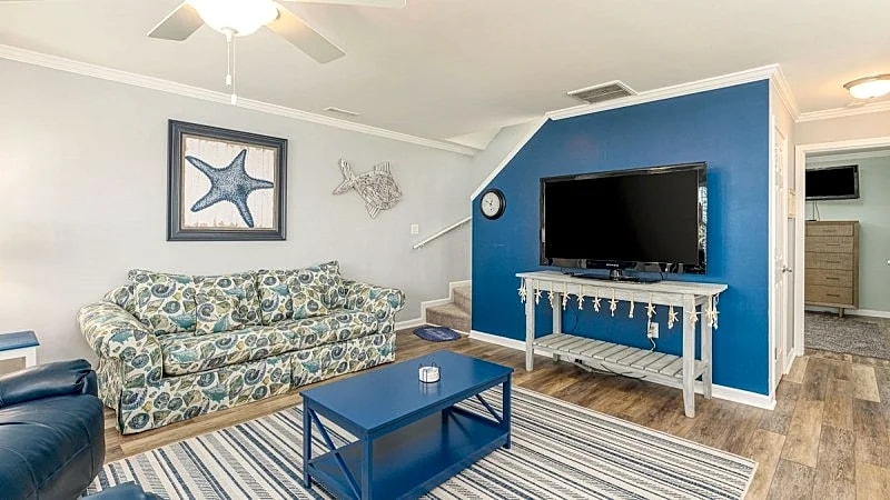 FLIP FLOP INN - 3RD ROW - CHERRY GROVE SECTION in North Myrtle Beach, South Carolina, United States — photo 2