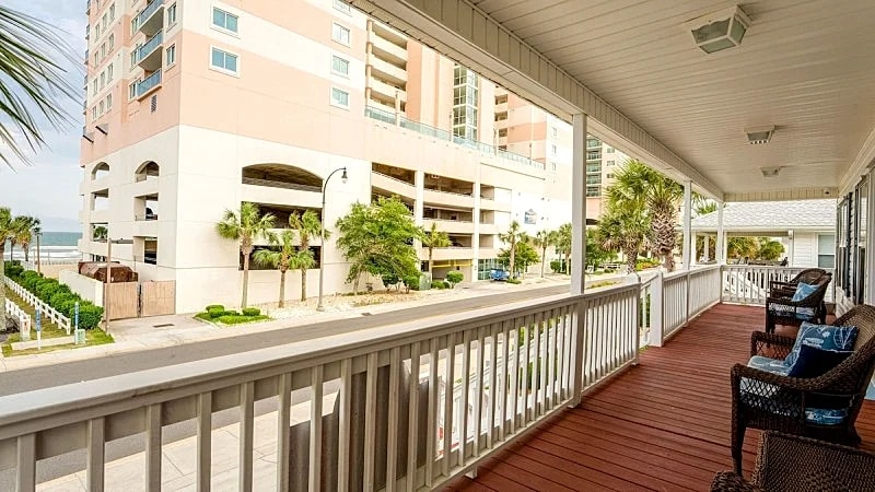 OCEAN'S EDGE - 2ND ROW - CRESCENT BEACH SECTION in North Myrtle Beach, South Carolina, United States — photo 4
