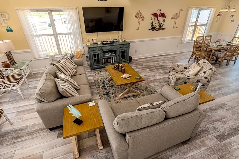 Gorgeous views, on the beach, huge deck! - The Boat House in Dauphin Island, Alabama, United States — photo 5