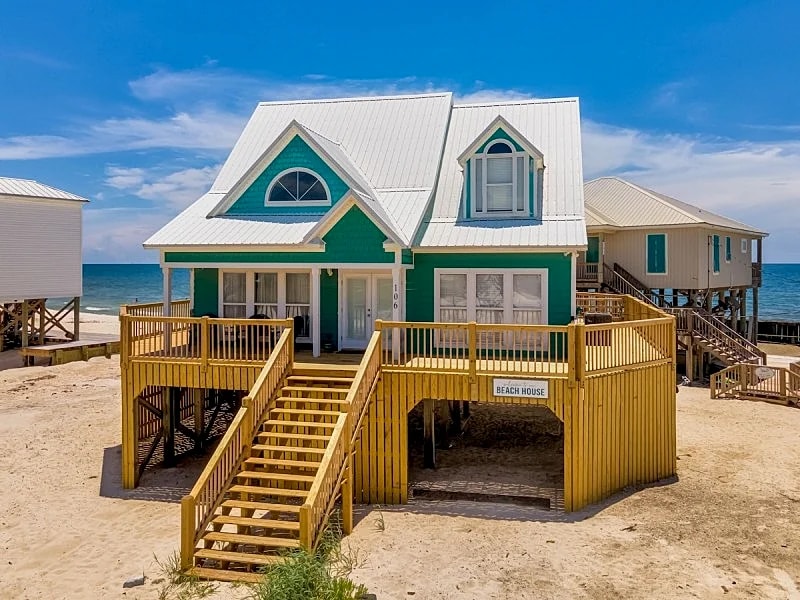 Gorgeous views, on the beach, huge deck! - The Boat House in Dauphin Island, Alabama, United States — photo 4