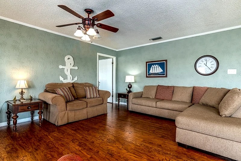 Bay Dream Bliss, Unit B - Waterfront, Indian Bay! Bring the crab traps! in Dauphin Island, Alabama, United States — photo 5