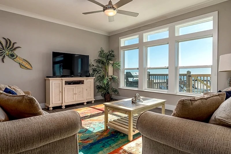 Gulf Front, Private Heated Pool, Pet Friendly, 2 Master Suites! – Island Time IV in Dauphin Island, Alabama, United States — photo 4