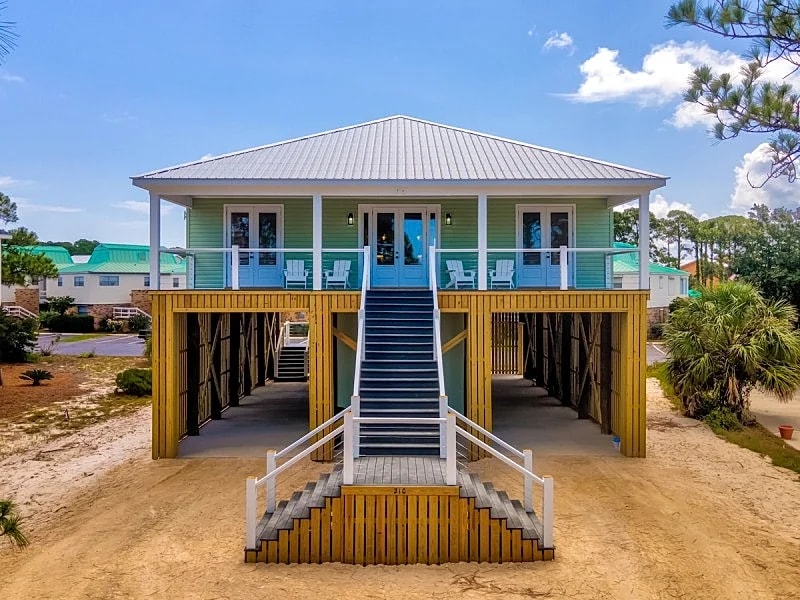 Southern Comfort - Beautiful gated community with gulf access.