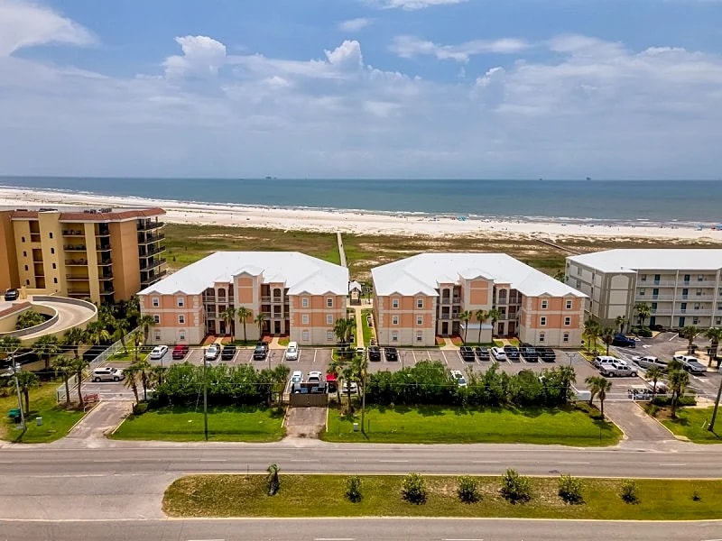 4 bedroom condo, 2 pools, Gulf View, boardwalk to beach! – Mother of Pearl