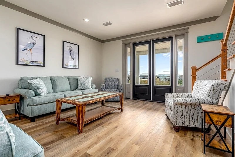 Large Six Bedrooms, Six Ensuites Baths! Gulf View! in Dauphin Island, Alabama, United States — photo 2