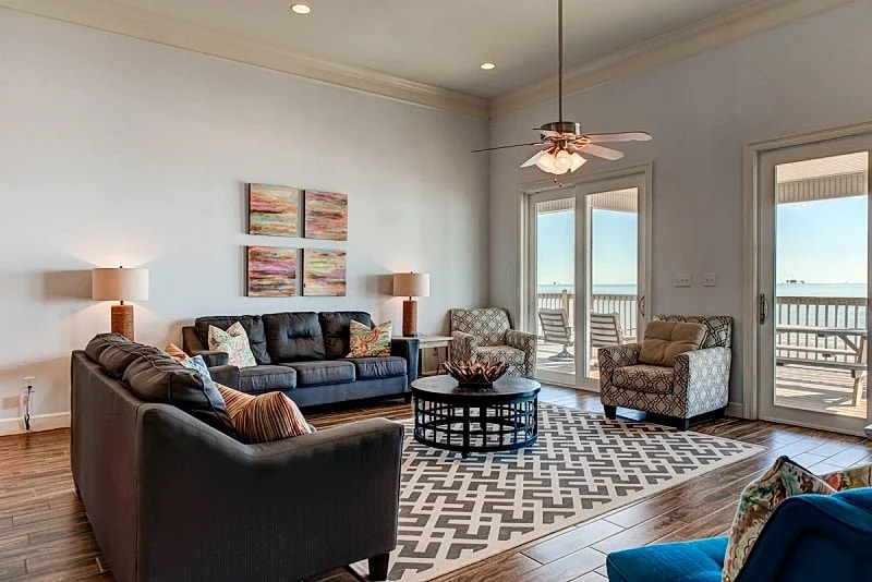 Massive, gorgeous 6 bedroom gulf front house. Pet Friendly! - High Tide in Dauphin Island, Alabama, United States — photo 5