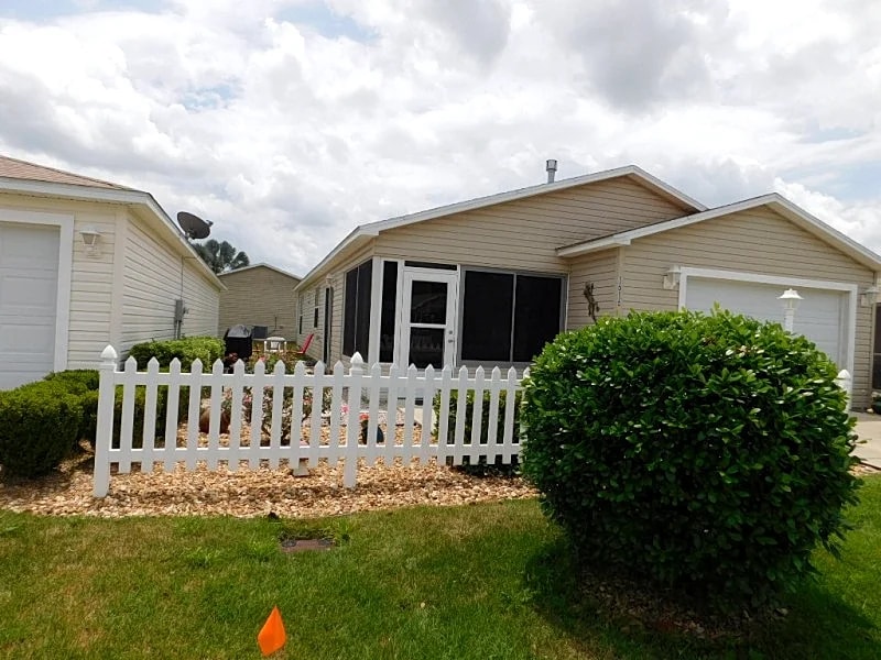 Allendale | Gorgeous 2/2 Dog-Friendly Patio Villa w/Golf Cart, BBQ, & FREE WiFi! in The Villages, Florida, United States — photo 3