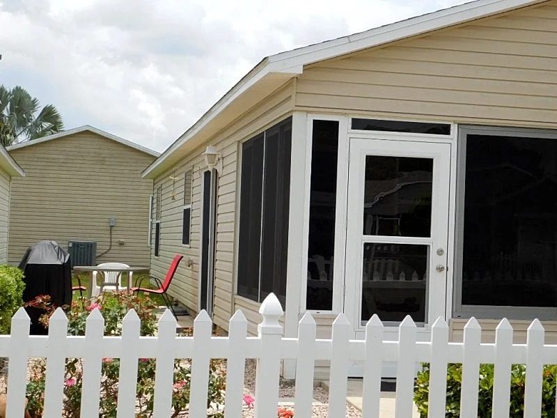 Allendale | Gorgeous 2/2 Dog-Friendly Patio Villa w/Golf Cart, BBQ, & FREE WiFi! in The Villages, Florida, United States — photo 2