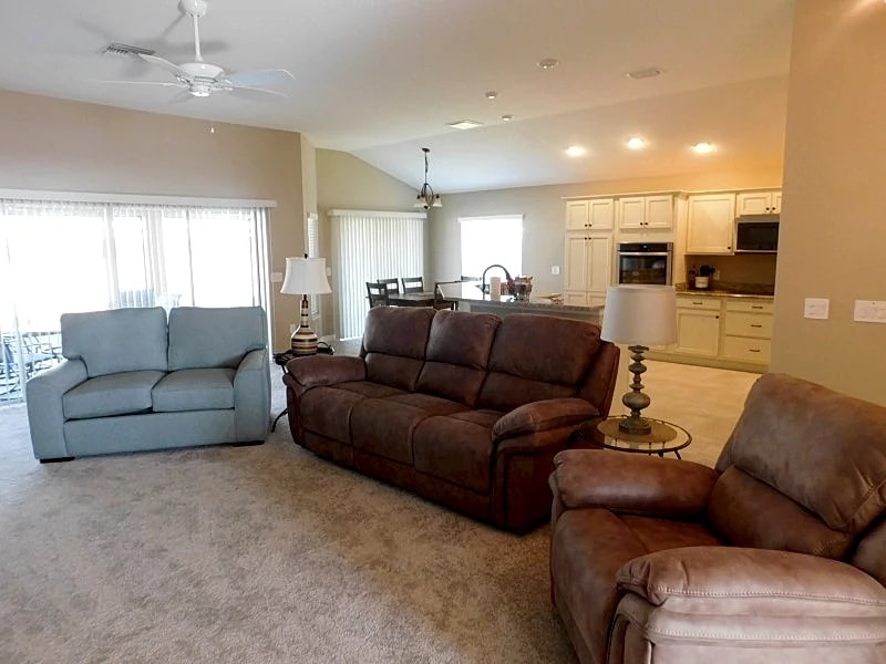 Wise Way | 3/2 Designer w/2 Master Suites The Villages FL Homes for Rent in The Villages, Florida, United States — photo 3