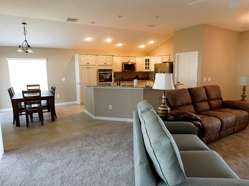 Wise Way | 3/2 Designer w/2 Master Suites The Villages FL Homes for Rent in The Villages, Florida, United States — photo 5