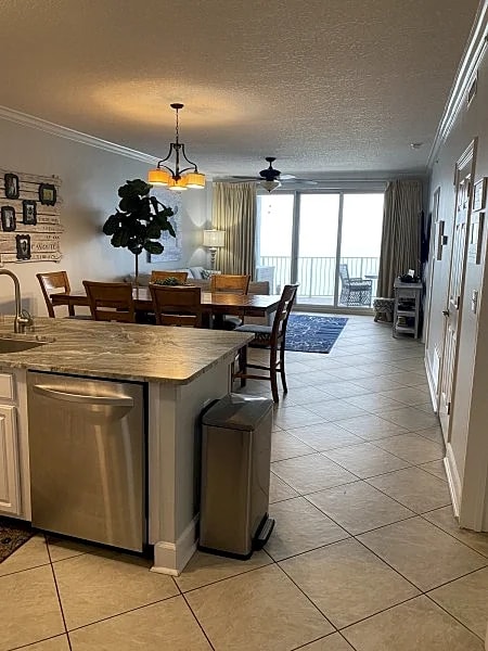 Beachfront Premium Unit *A Must See* Oversized Balcony /Beach Chairs Included in Panama City Beach, Florida, United States — photo 5
