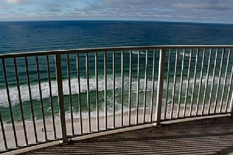 Beachfront Premium Unit *A Must See* Oversized Balcony /Beach Chairs Included in Panama City Beach, Florida, United States — photo 3
