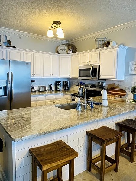Beachfront Premium Unit *A Must See* Oversized Balcony /Beach Chairs Included in Panama City Beach, Florida, United States — photo 4