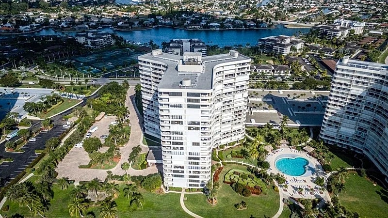 South Seas Tower II 18th floor 2 BDR 2Bth condo. in Marco Island, Florida, United States — photo 4