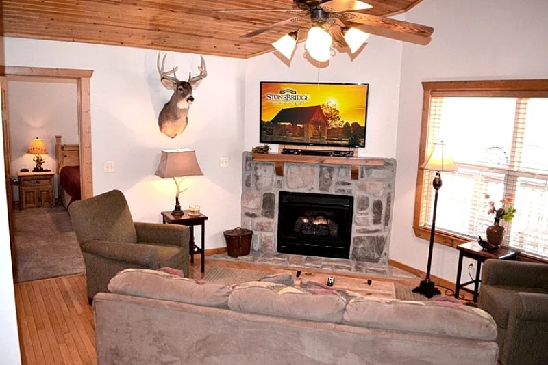 L092 Great Catch 2-Br Near Lake Cabin in Branson West, Missouri, United States — photo 4