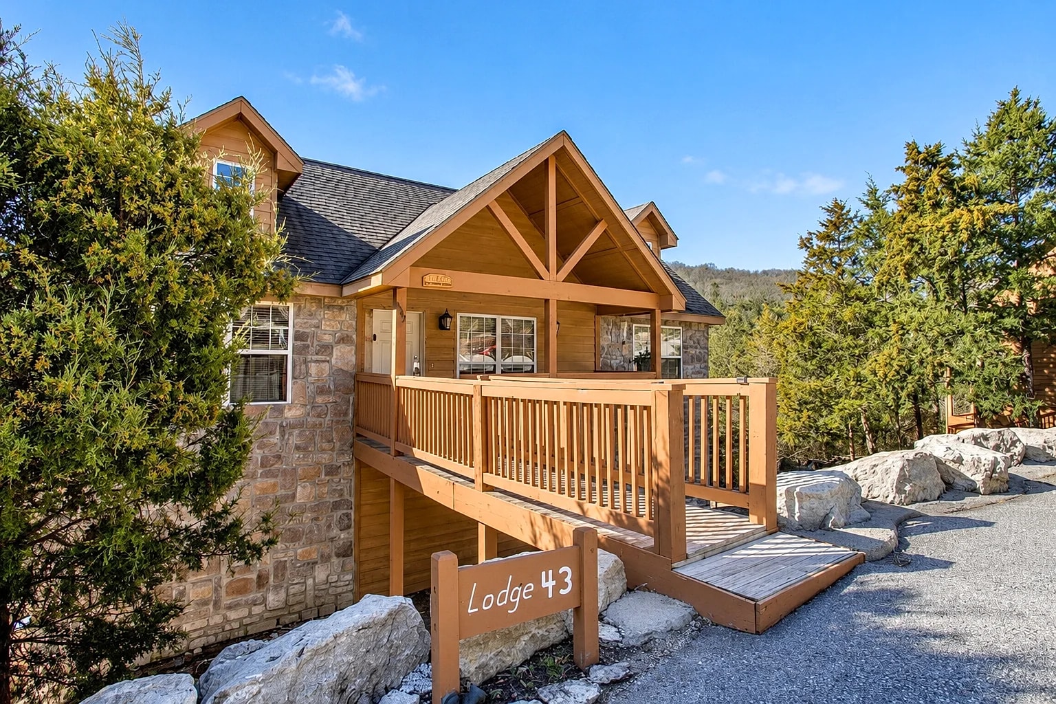 Roark Creek Cabin L043 - 2BR at Stonebridge Resort
