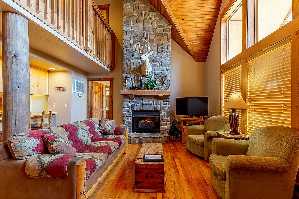 Roark Creek Cabin L016 - 4BR, 4BA StoneBridge Resort