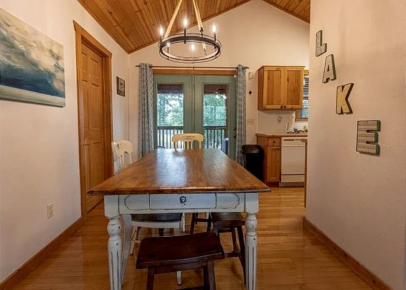 Super Cozy Lodge at Stonebridge! Pet Friendly! Truly a Tranquil Paradise! in Branson West, Missouri, United States — photo 4