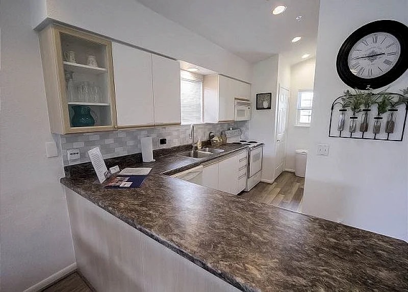 Newly Renovated! Cute and Cozy 2 Bedroom, 2 Bath Condo at Holiday Hills! in Branson, Missouri, United States — photo 5
