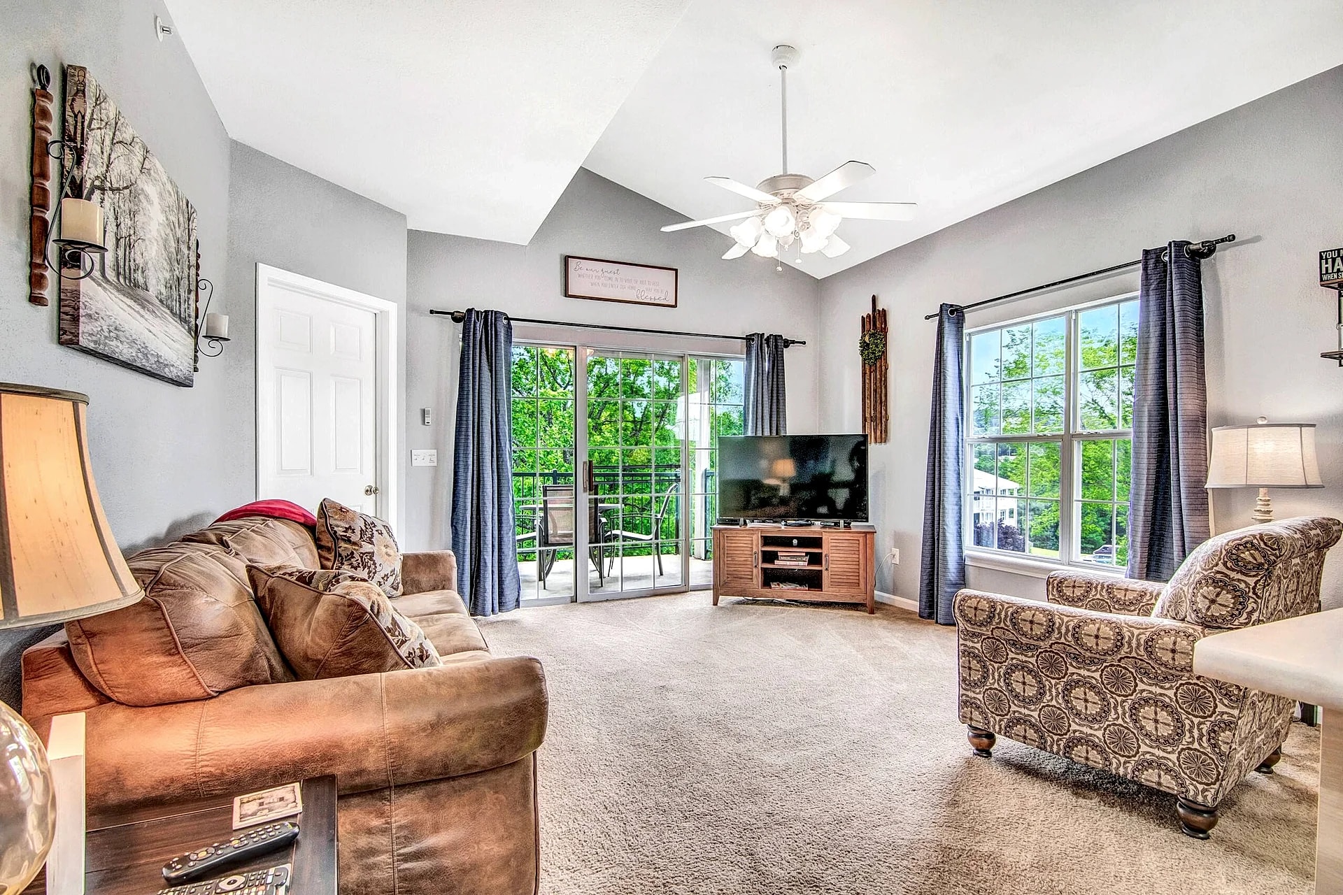 Hollowed Branch Hideaway - 2BR Holiday Hills Condo