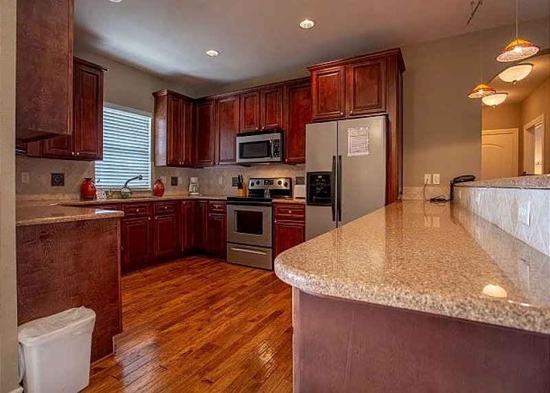 Adorable Villa Close to Branson RecPlex!! Lots of Space with a Comfy Feel! in Branson, Missouri, United States — photo 5