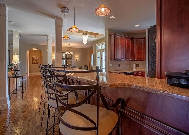 Adorable Villa Close to Branson RecPlex!! Lots of Space with a Comfy Feel! in Branson, Missouri, United States — photo 2